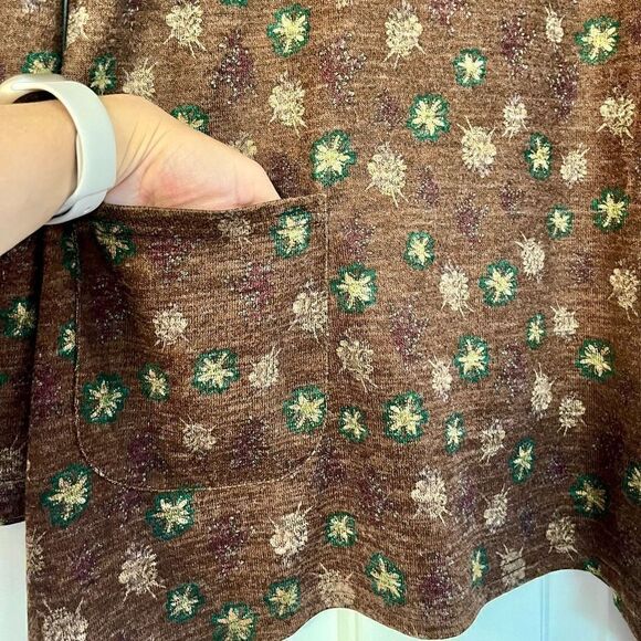 NWT Yak & Yeti Floral Front Pocket 3/4 Sleeve Tunic Small - Picture 3 of 11